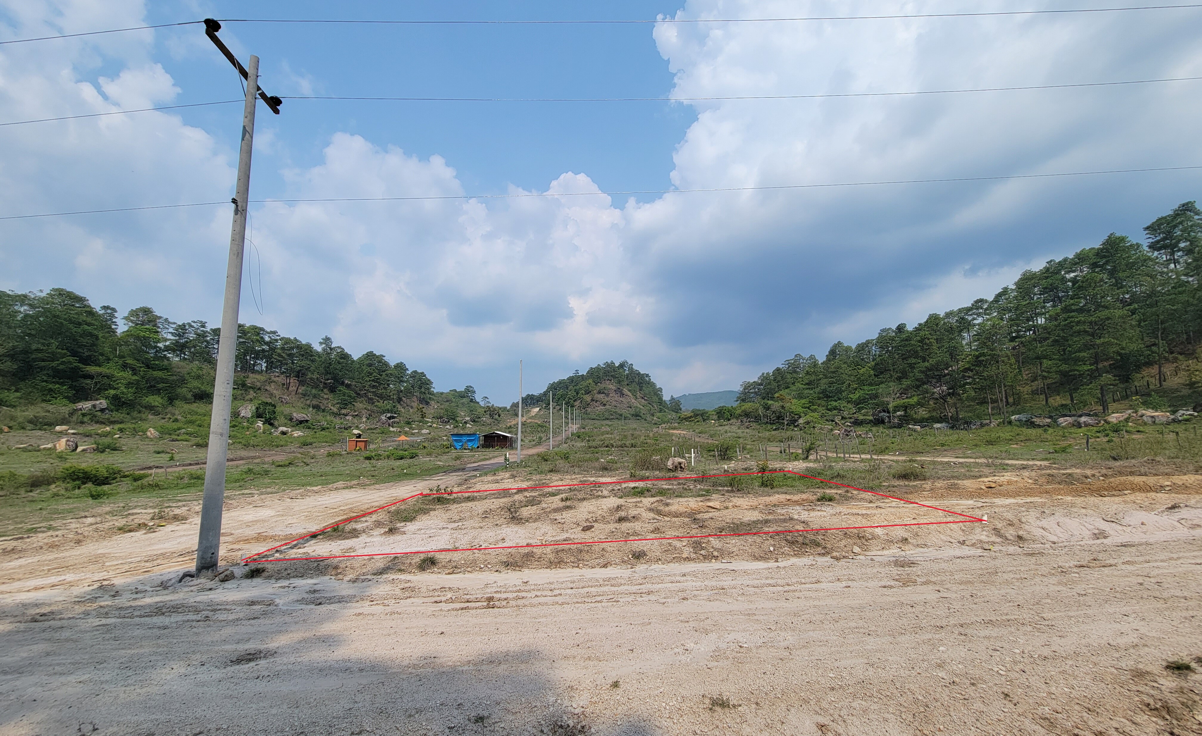 Terreno en venta - Residencial Villas del pinar